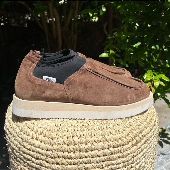 P448 BABY MOC SUEDED LEATHER
SHEARLING LINED CHOCOLATE
SNEAKER. NIB $245. 10/43 - Picture 8 of 15